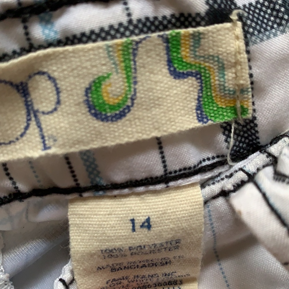 Kids Shorts - Picture 2 of 3